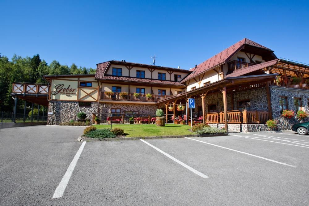 Hotel Gobor Vitanová Exteriér fotografie